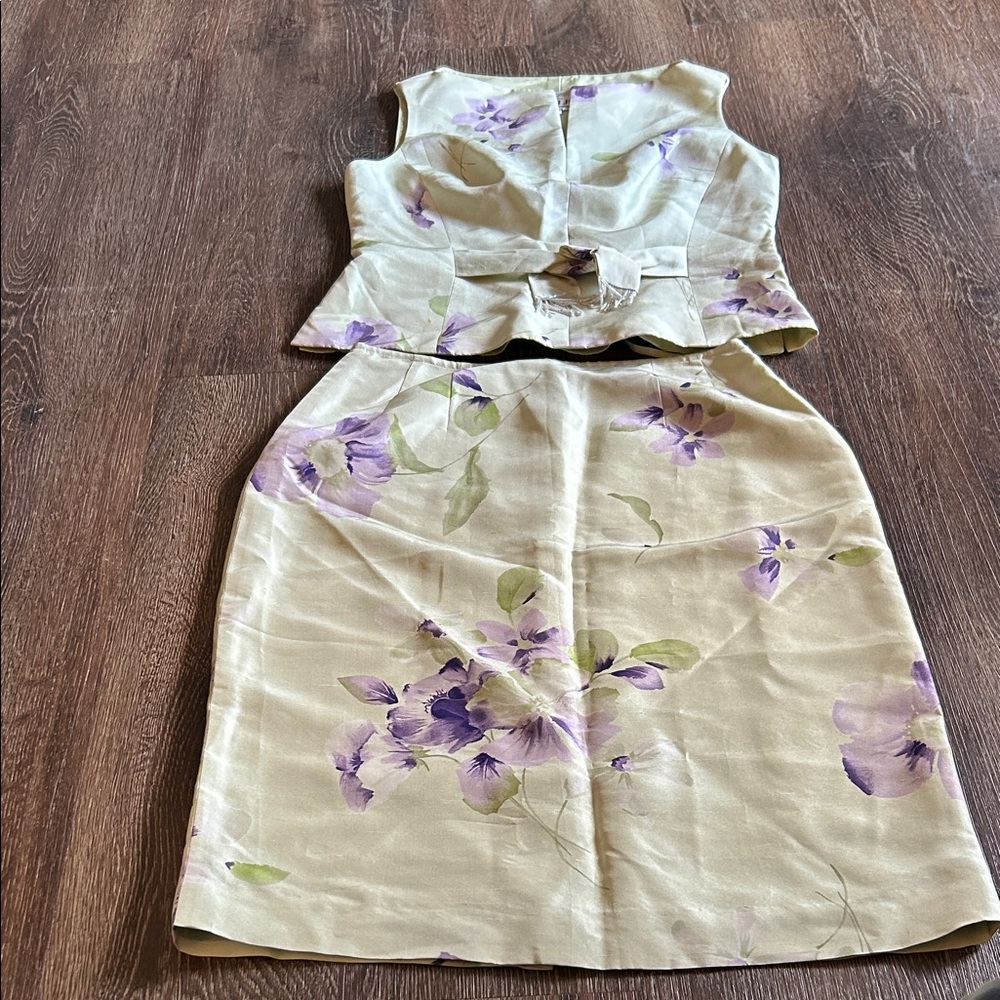 Rickie Freeman for Teri Jon green and Purple Floral Women’s 💯 silk skirt and top